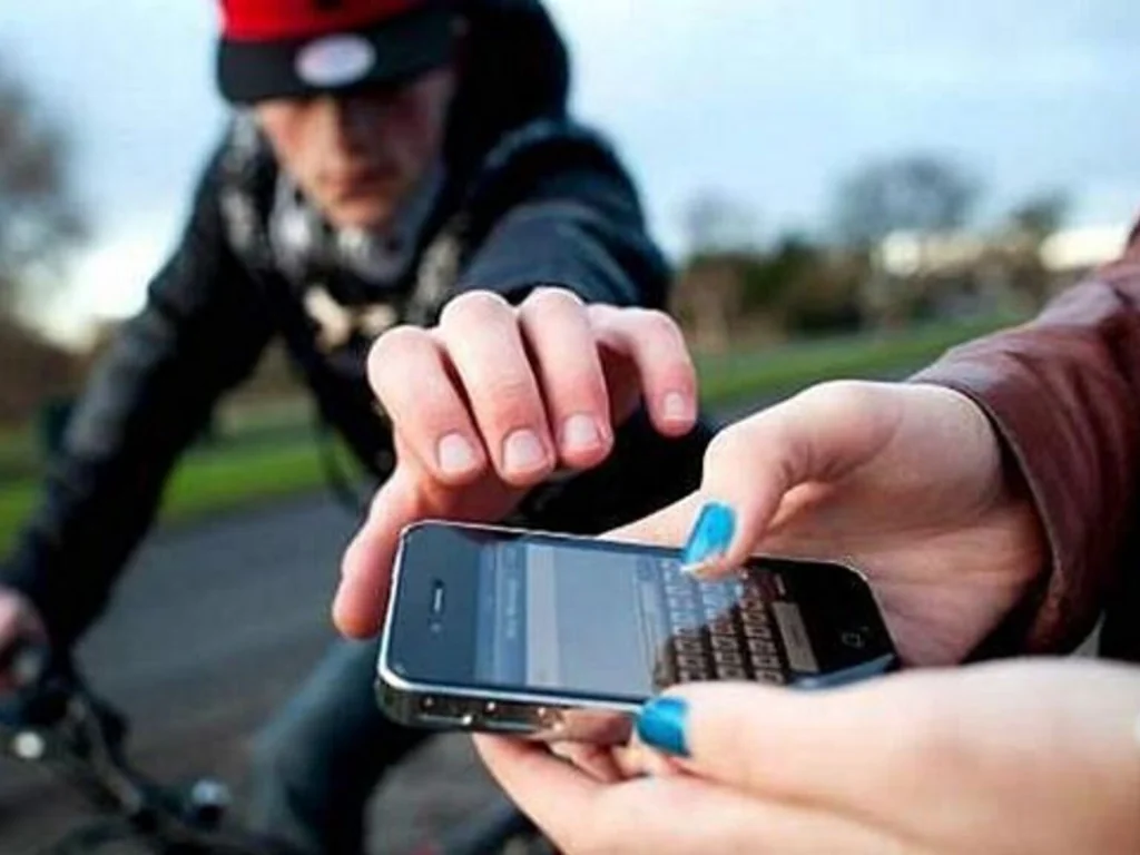 Bandido é baleado por PM após assalto