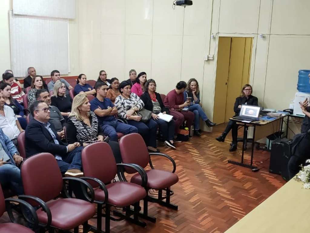 Encontro discute segurança nas escolas