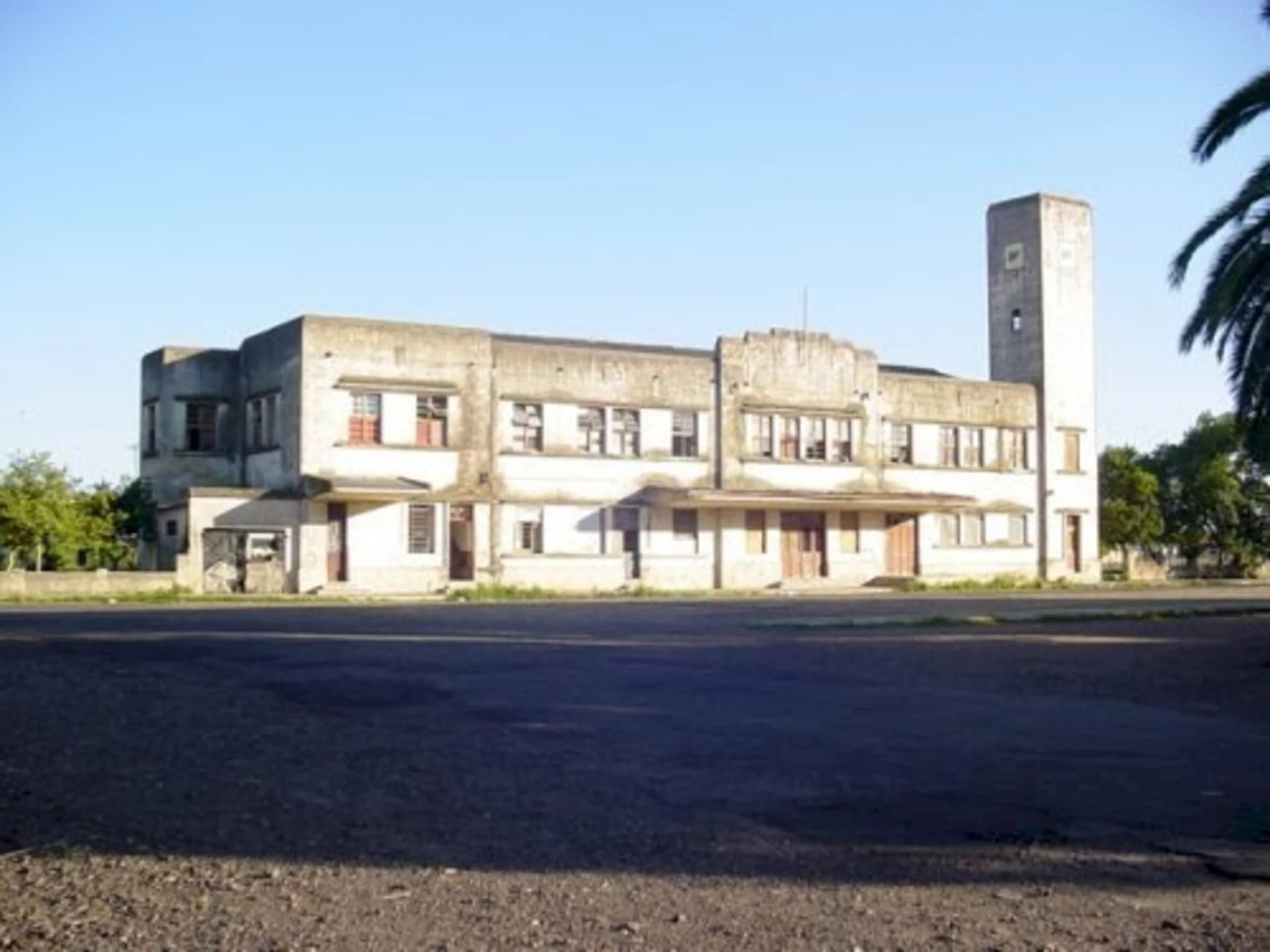 Cigarros contrabandeados são vendidos em bairros afastados