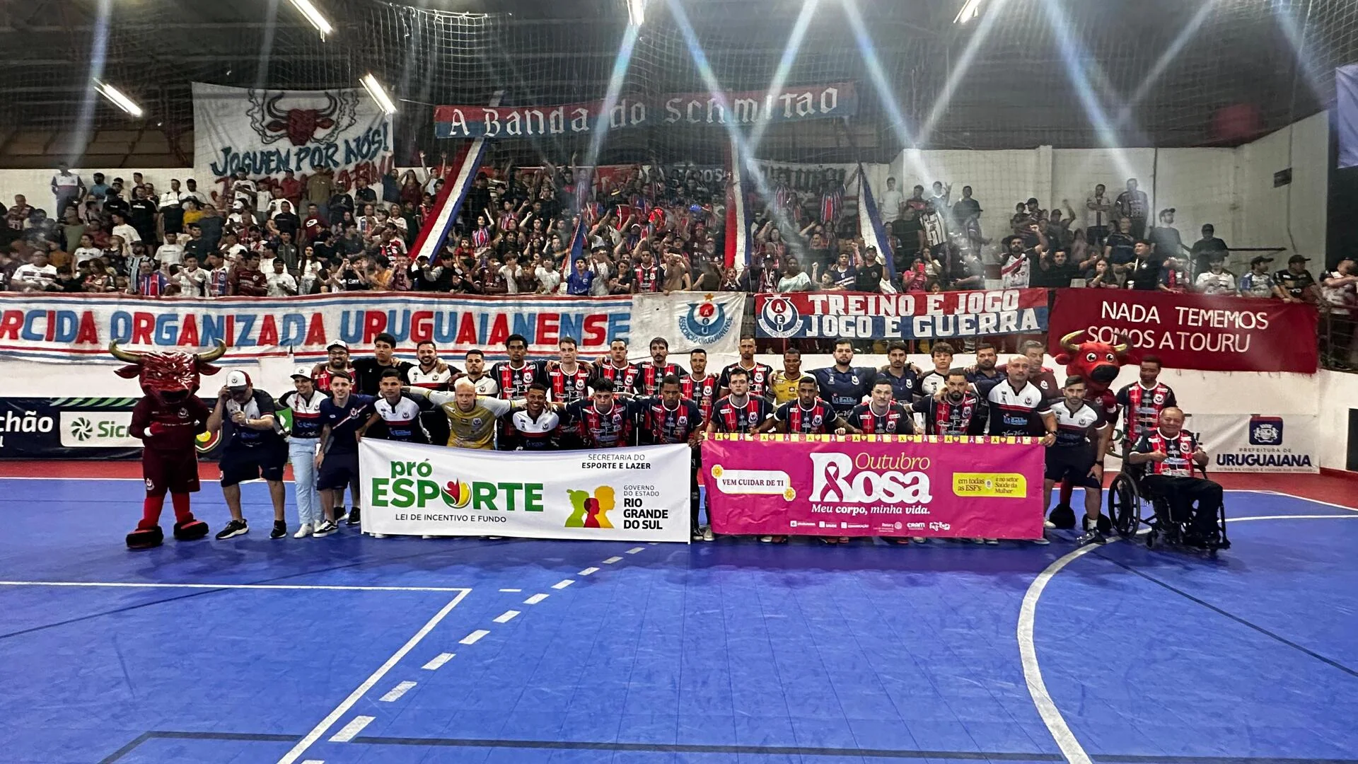 Goleada garante Uruguaianense na final