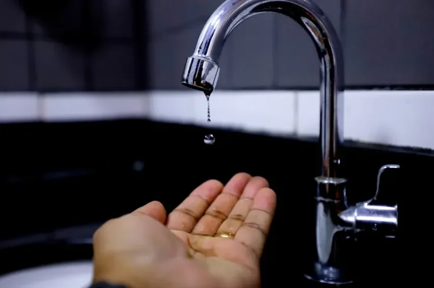 Falha deixa bairro Cabo Luiz Quevedo sem água