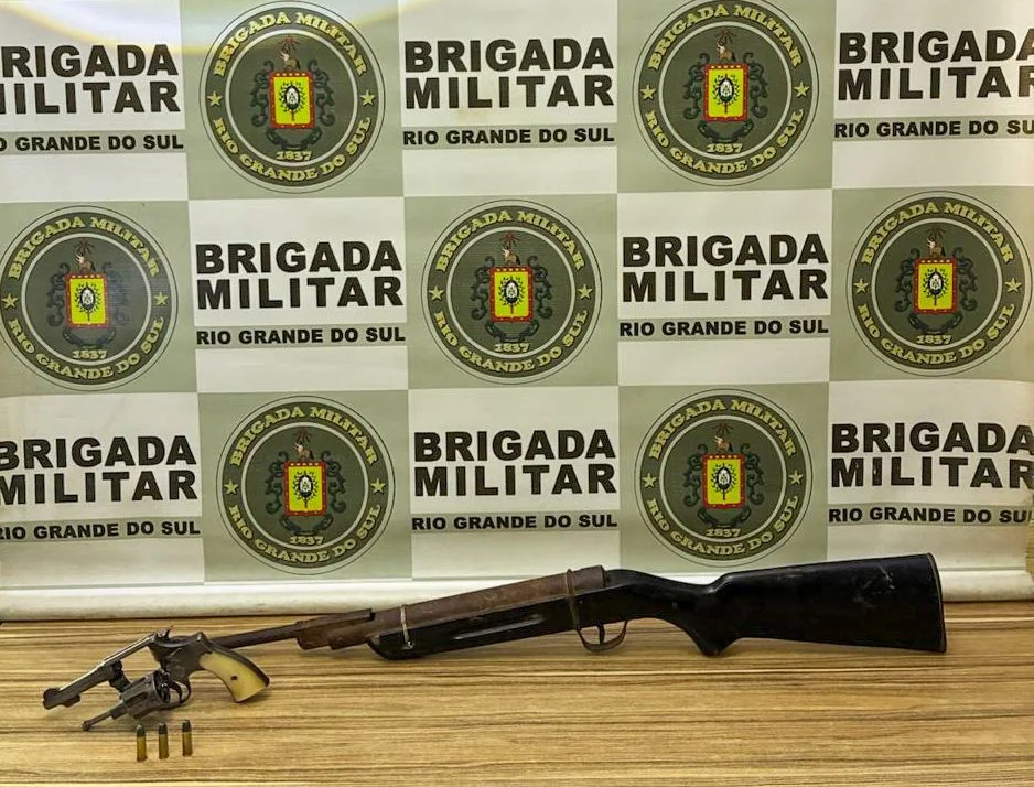 Choque prende homem por posse de arma de fogo